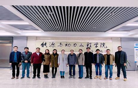 说明: C:\Users\LI JUAN\Desktop\西安高校交流调研\走访调研交流（精选）\与西安交通大学老师合影.JPG